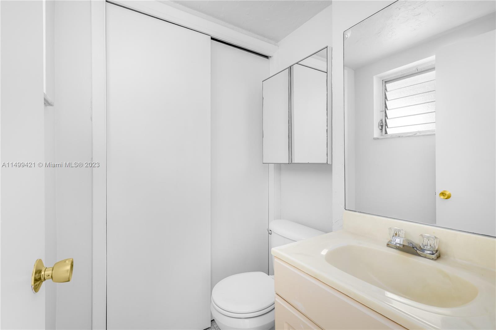 GOLDEN HOUSE CONDO - Residential