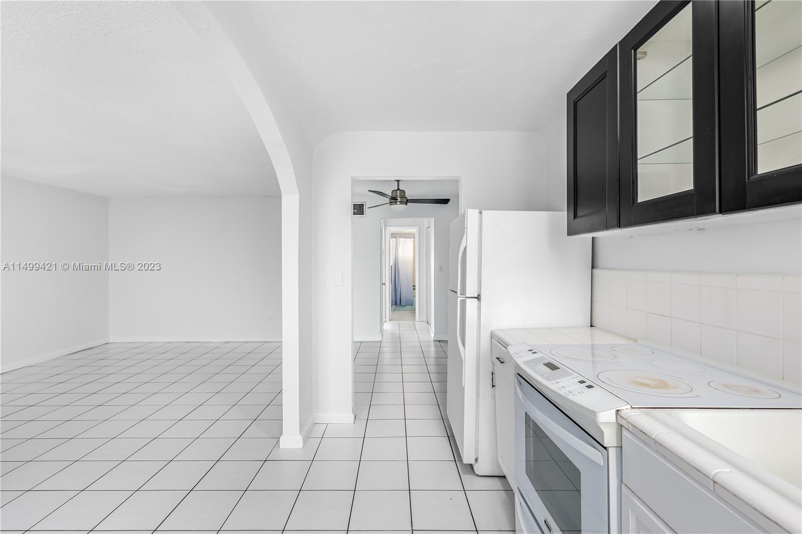 GOLDEN HOUSE CONDO - Residential