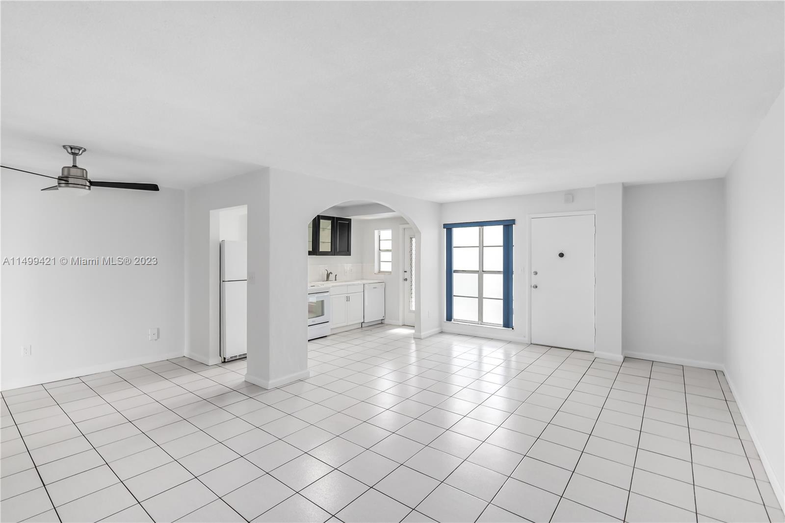 GOLDEN HOUSE CONDO - Residential