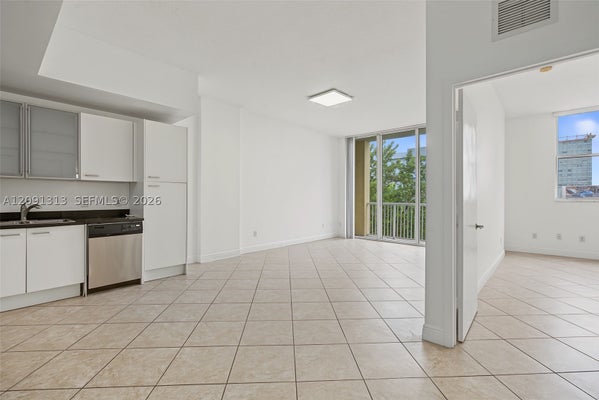 1350 NW 8TH CT APT 206, MIAMI, FL 33136 - Image cf3fd7e95b4ddb26d062fe22d806049c/136223204