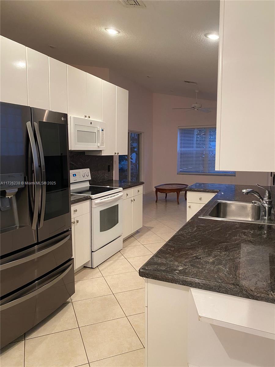 GROVE ISLE - Residential