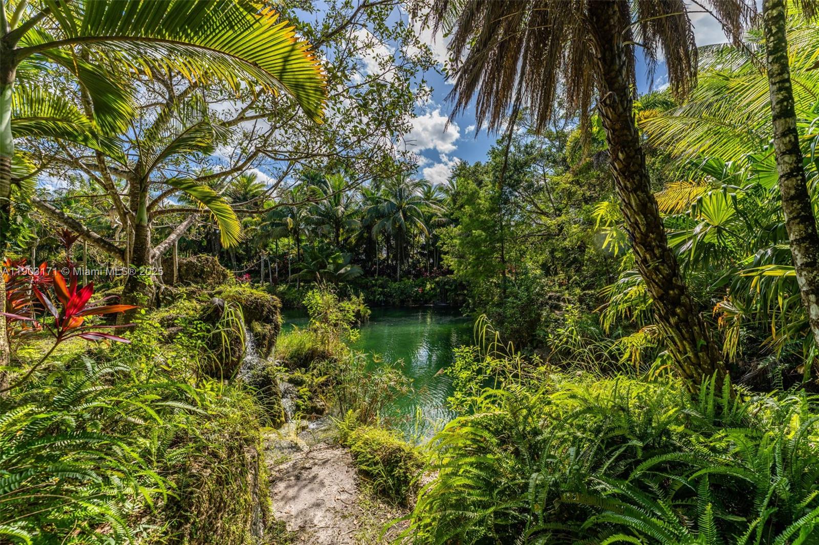 BREEZY OAKS - Residential