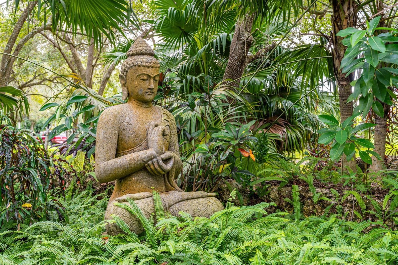 BREEZY OAKS - Residential