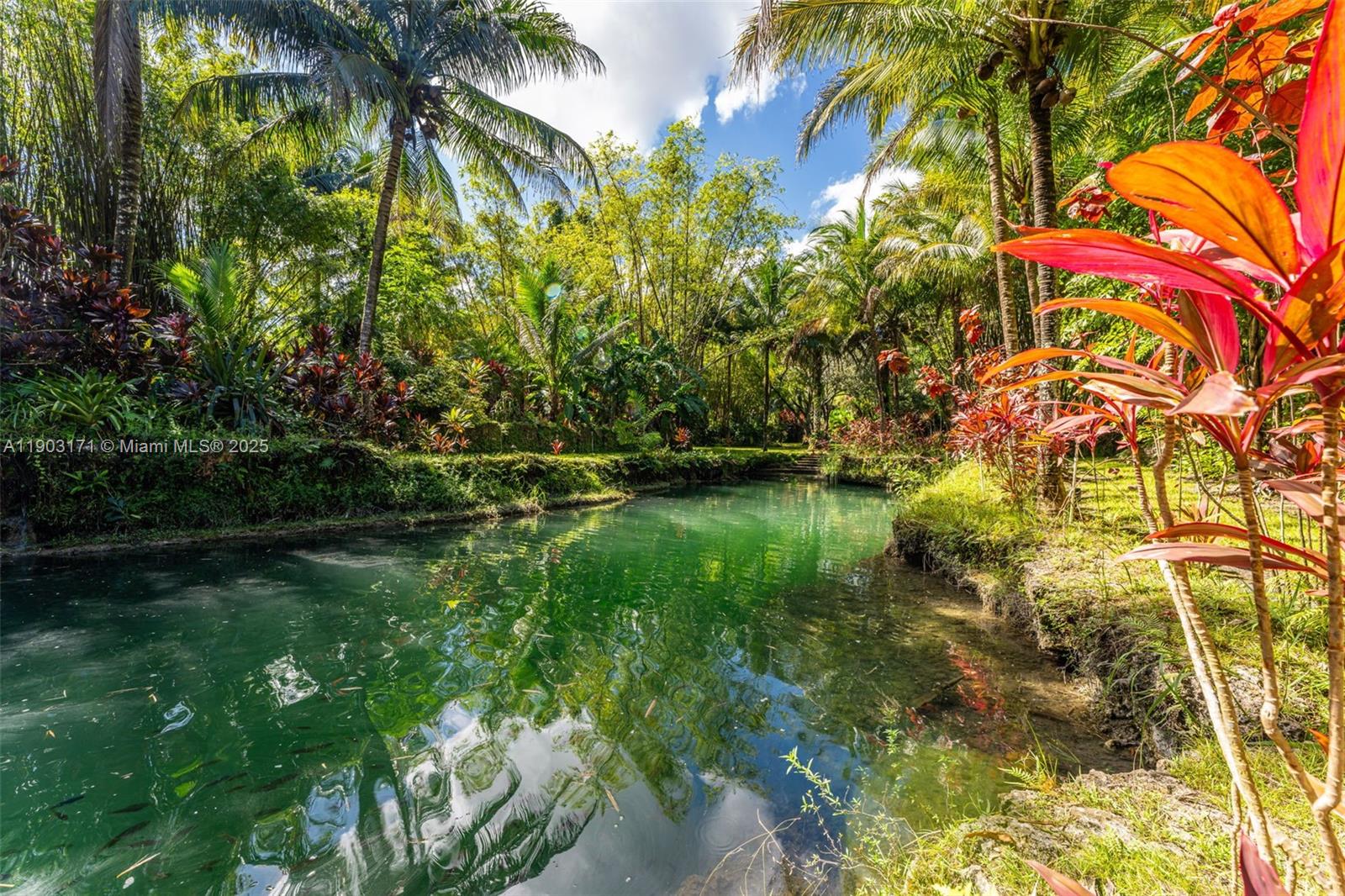 BREEZY OAKS - Residential