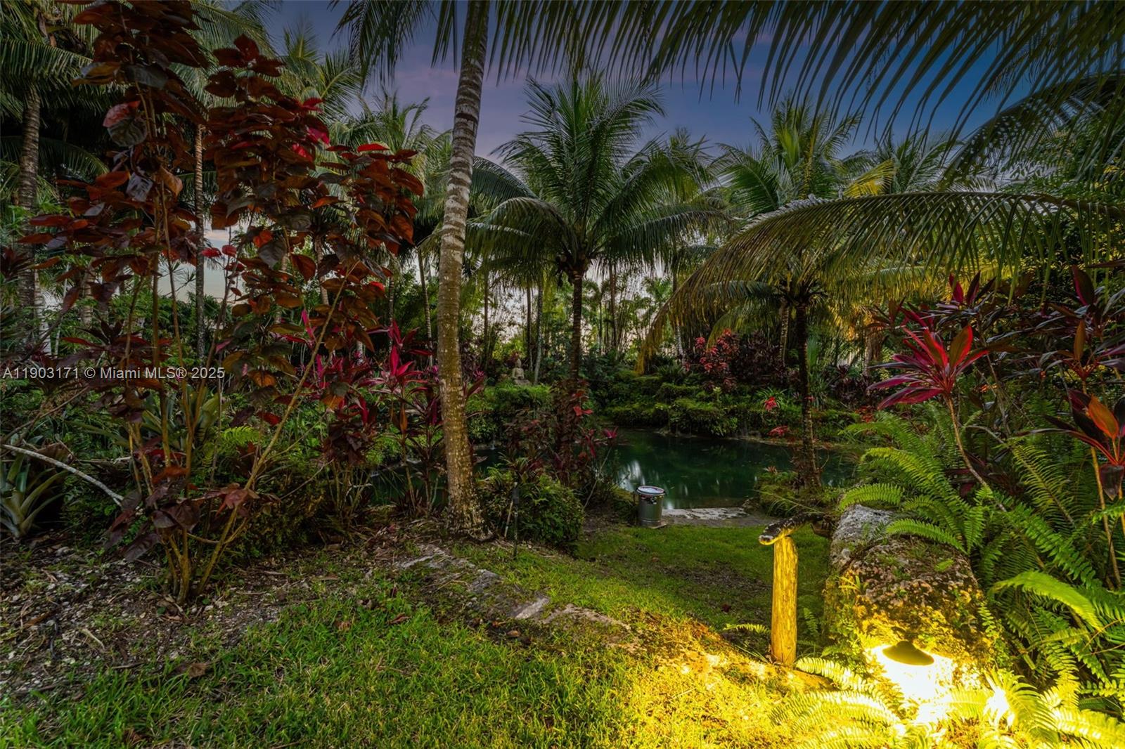 BREEZY OAKS - Residential