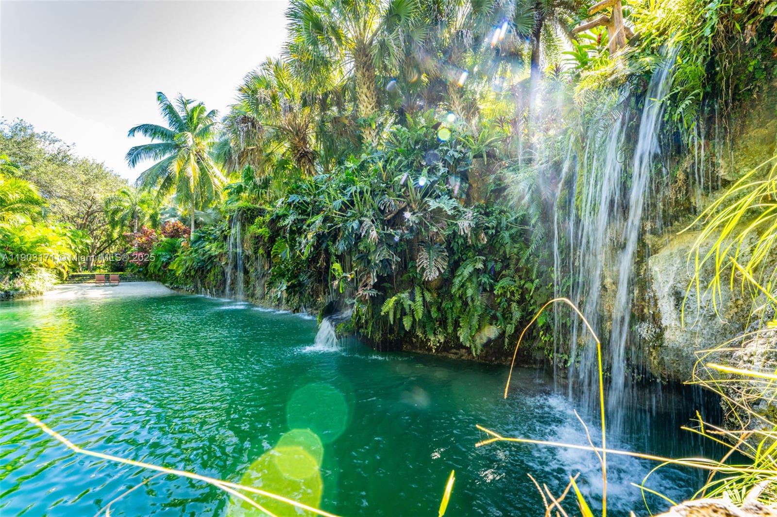 BREEZY OAKS - Residential