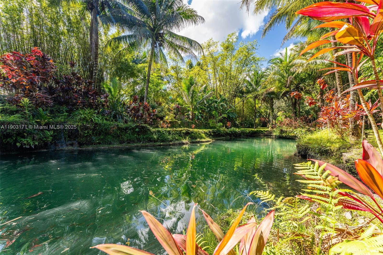 BREEZY OAKS - Residential