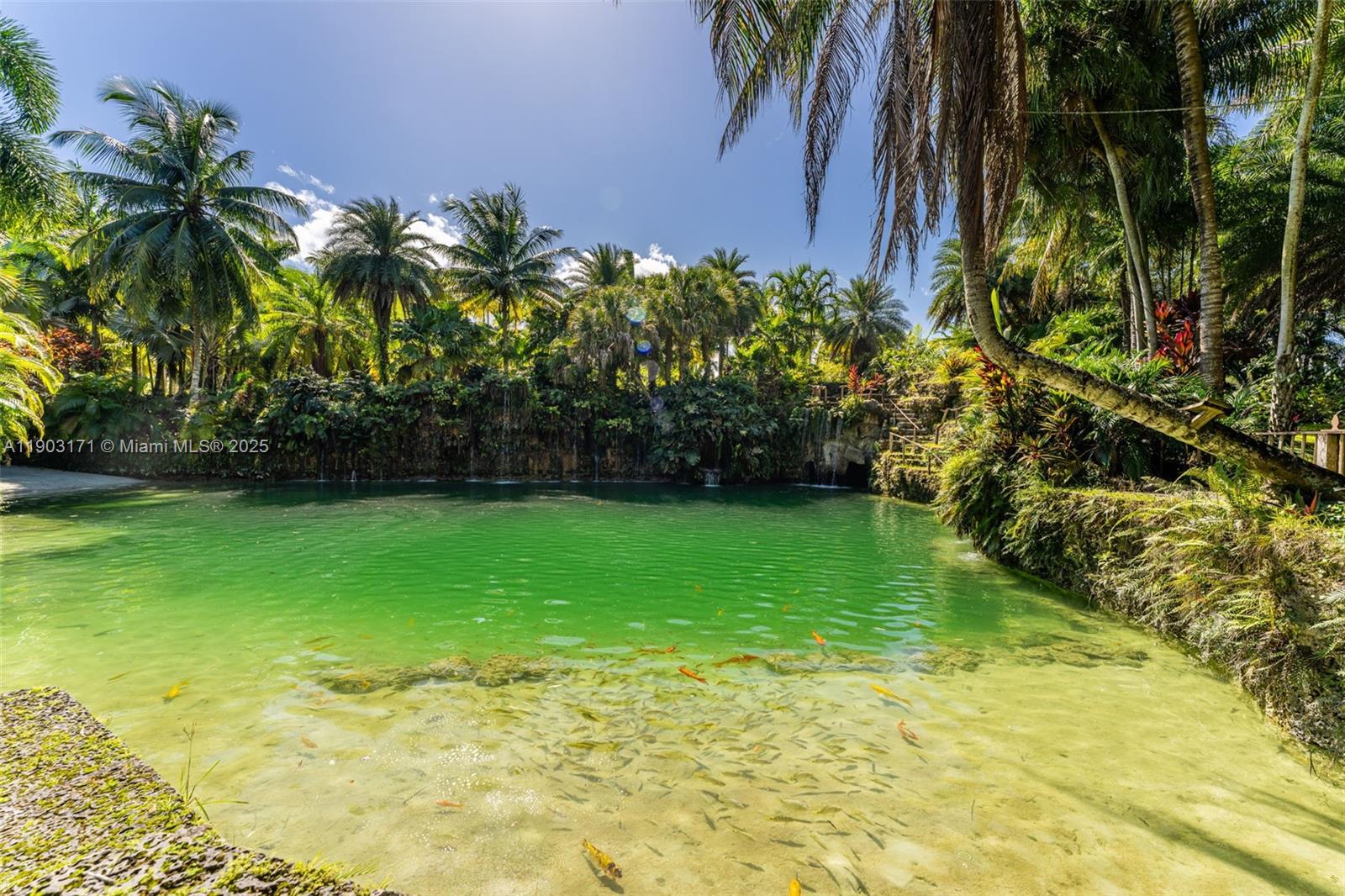 BREEZY OAKS - Residential