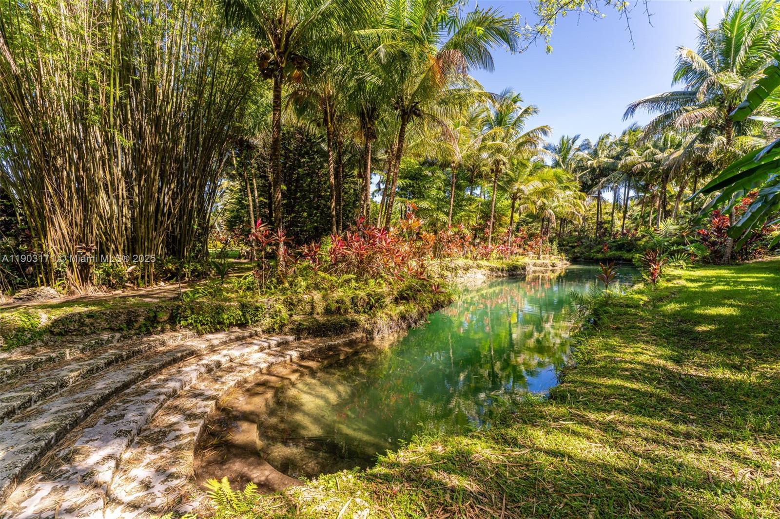 BREEZY OAKS - Residential