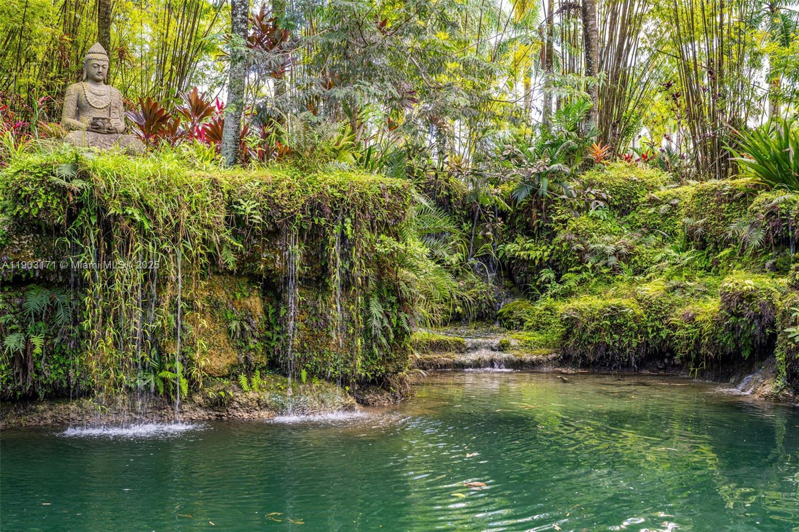 BREEZY OAKS - Residential