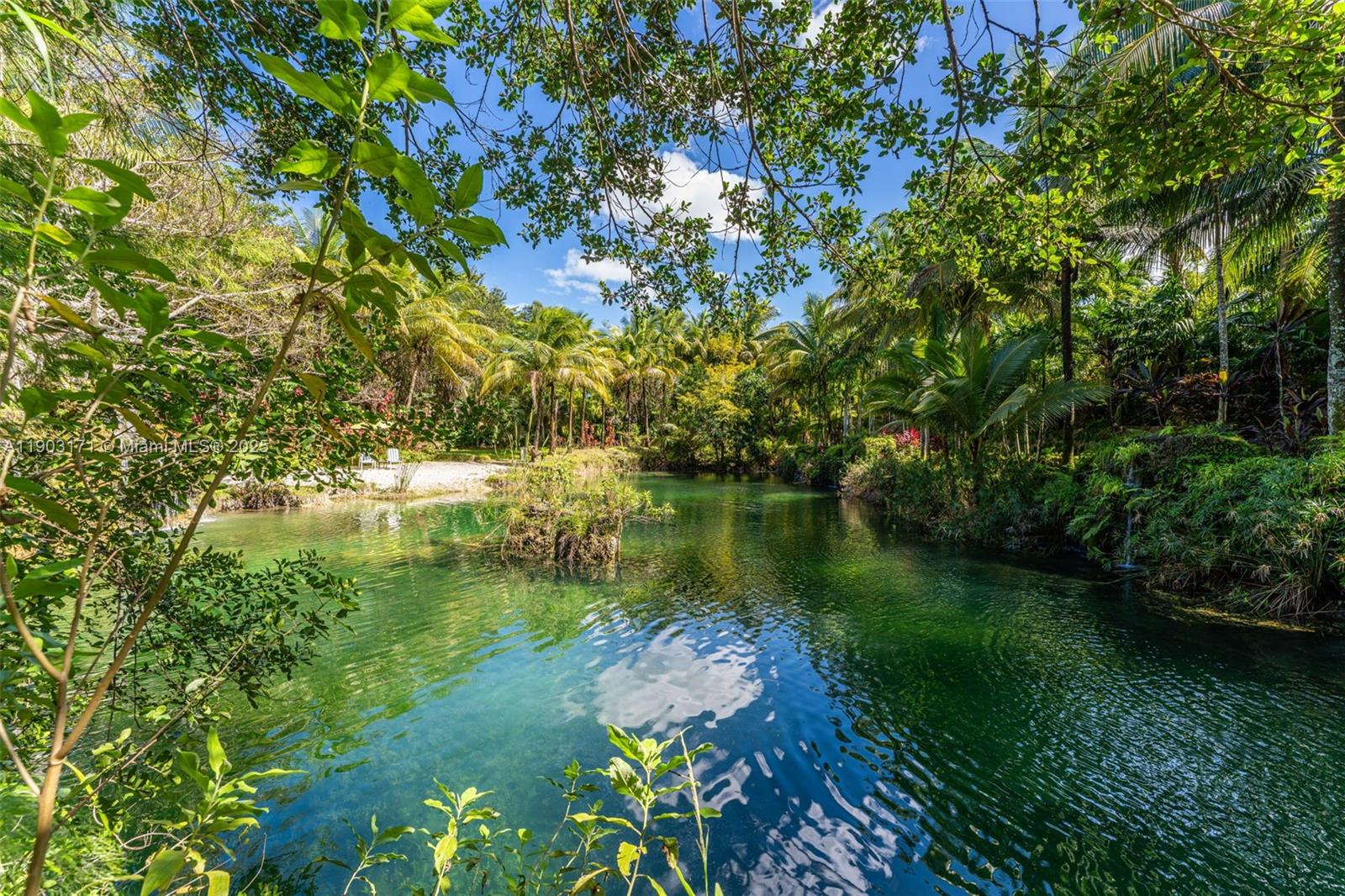 BREEZY OAKS - Residential