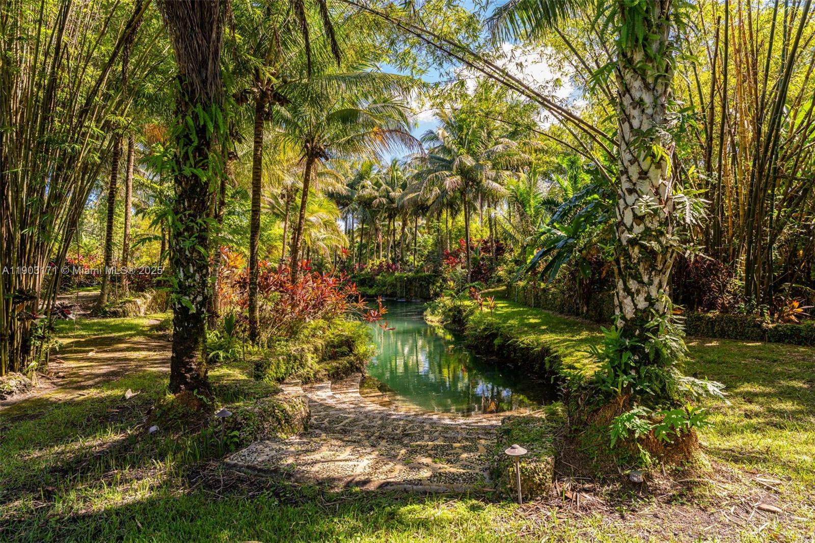 BREEZY OAKS - Residential