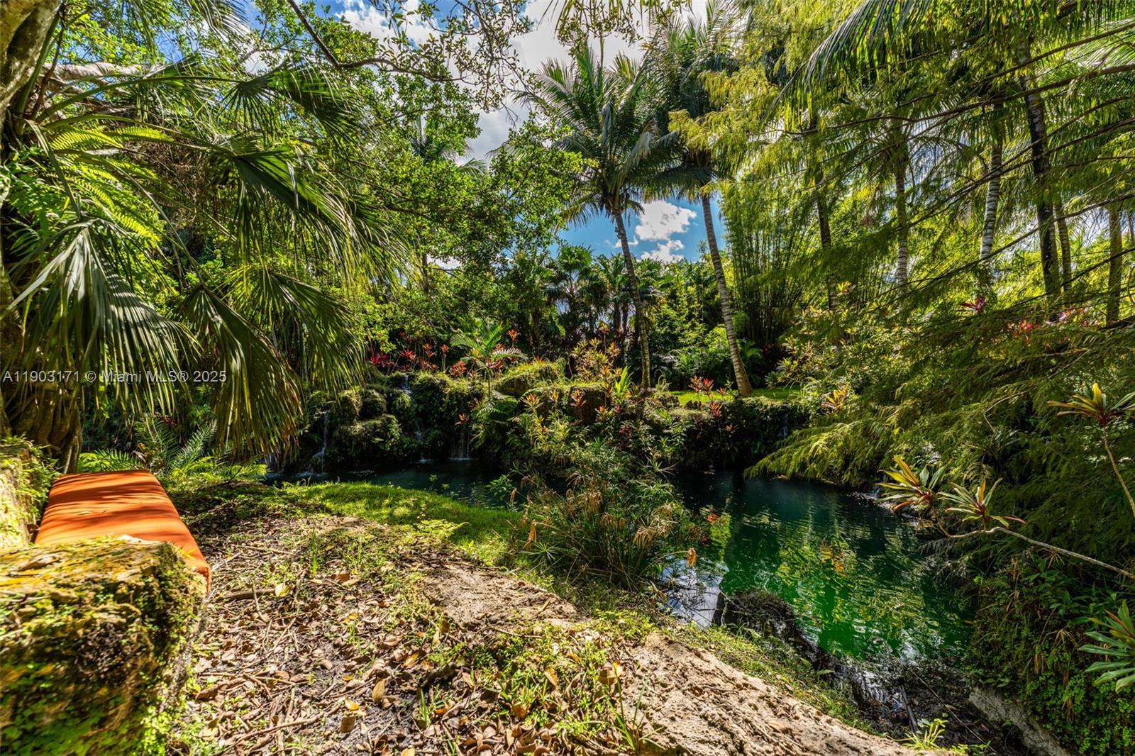 BREEZY OAKS - Residential