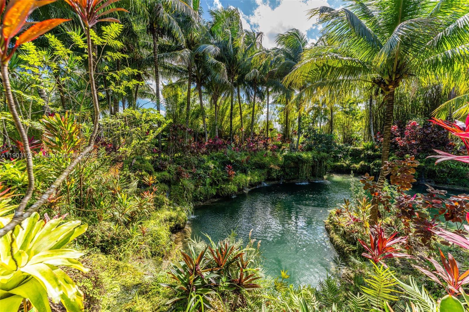 BREEZY OAKS - Residential