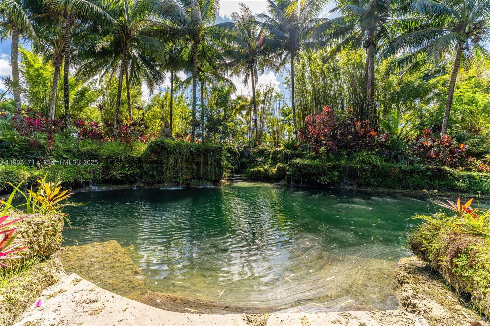 BREEZY OAKS - Residential