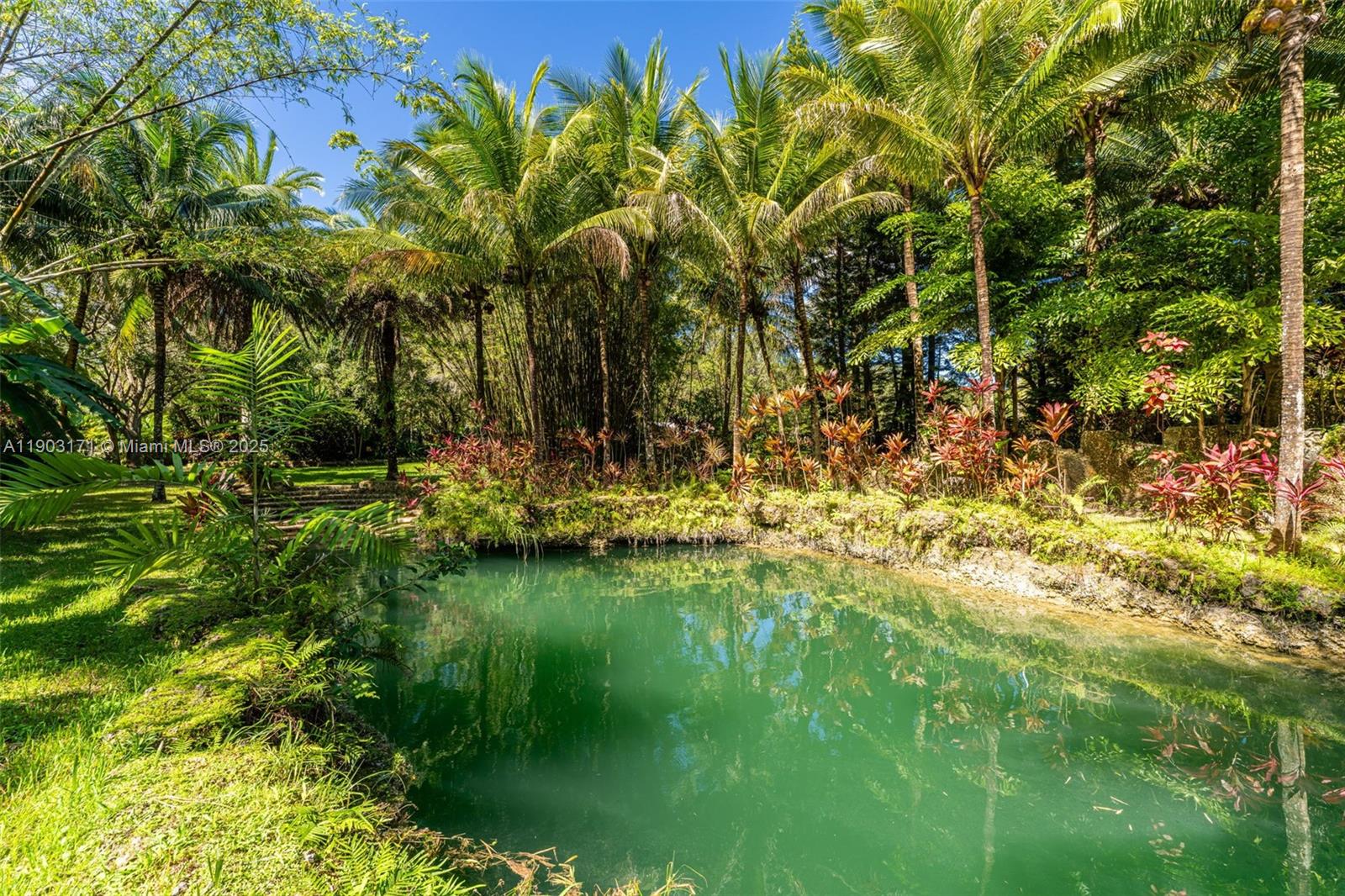 BREEZY OAKS - Residential