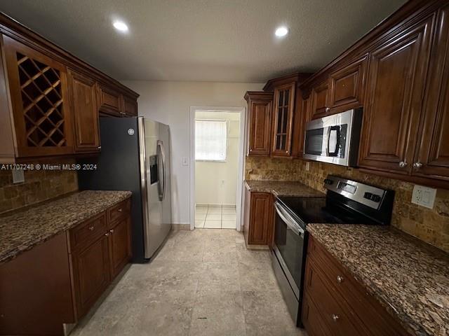 LEOMAR HOMES - Residential