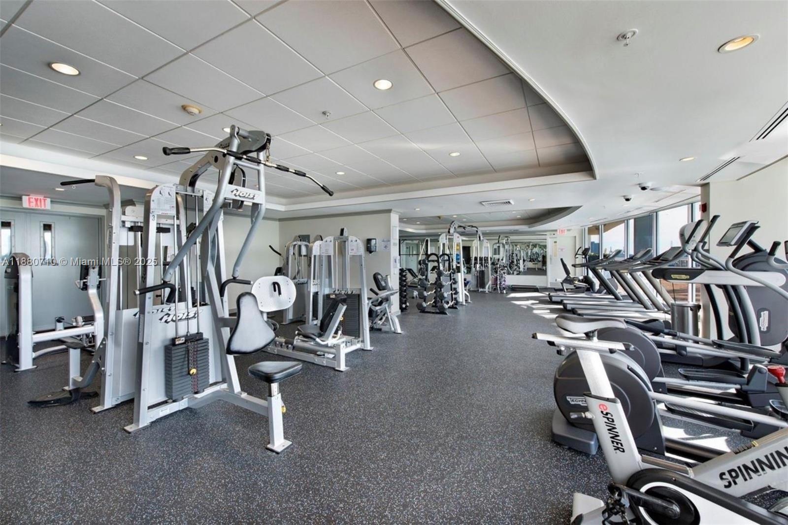 SUNSET HARBOUR NORTH COND - Residential Lease