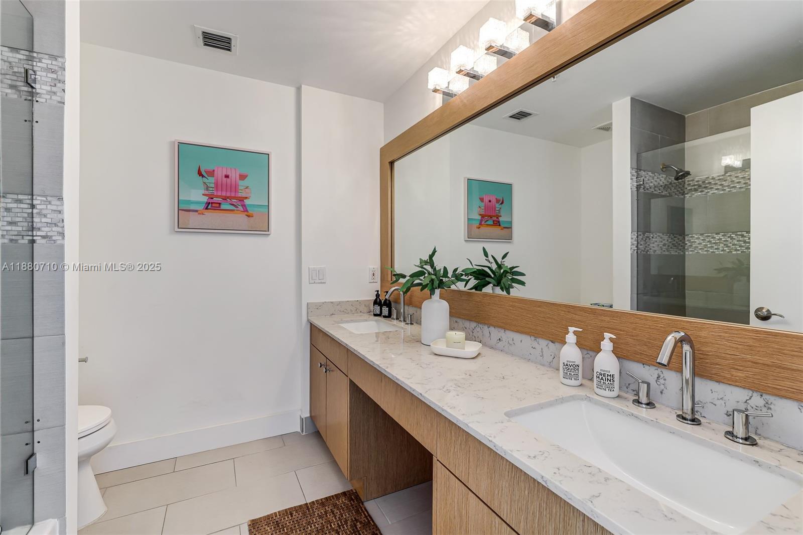 SUNSET HARBOUR NORTH COND - Residential Lease