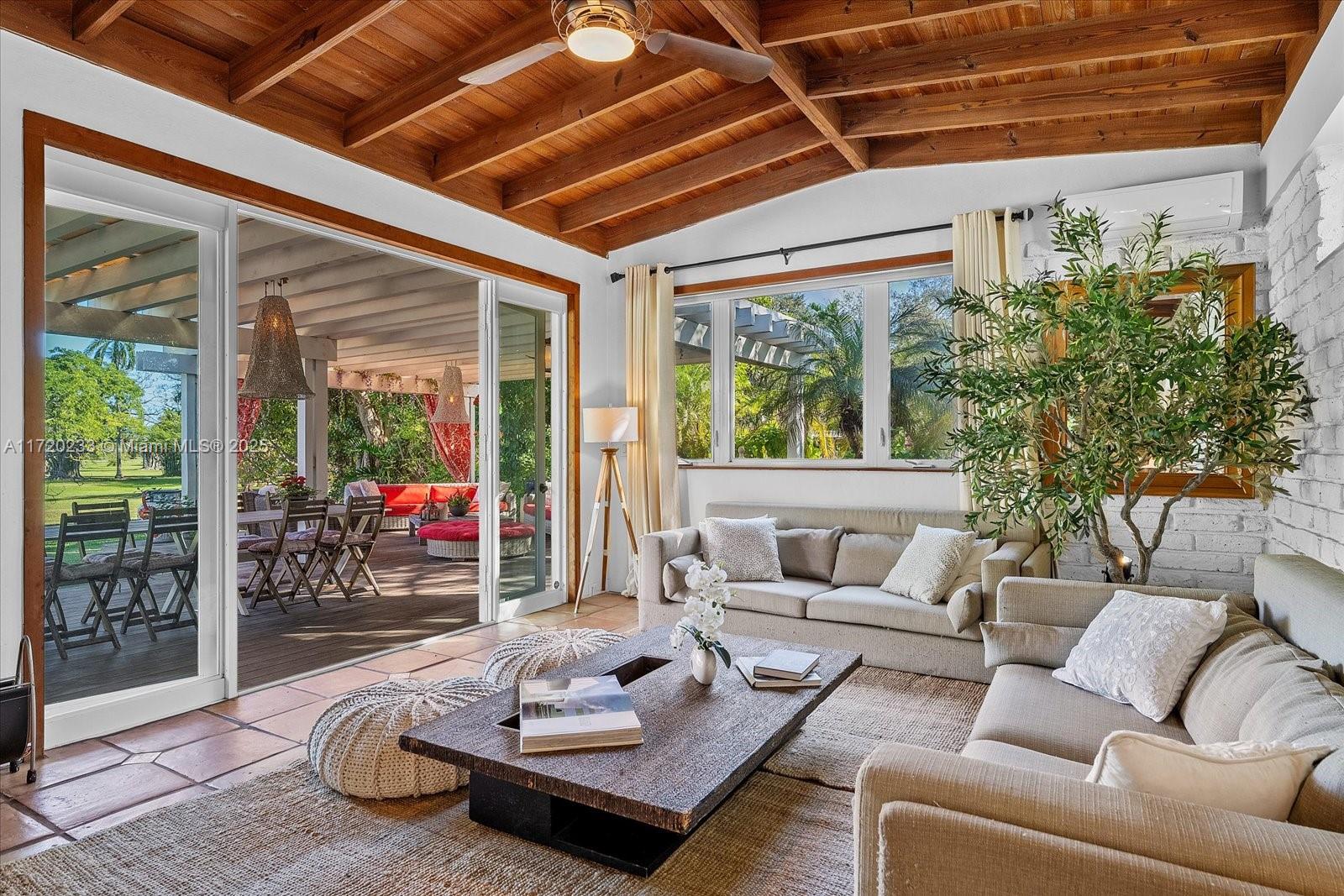 GOLF VIEW EST CORR PL - Residential