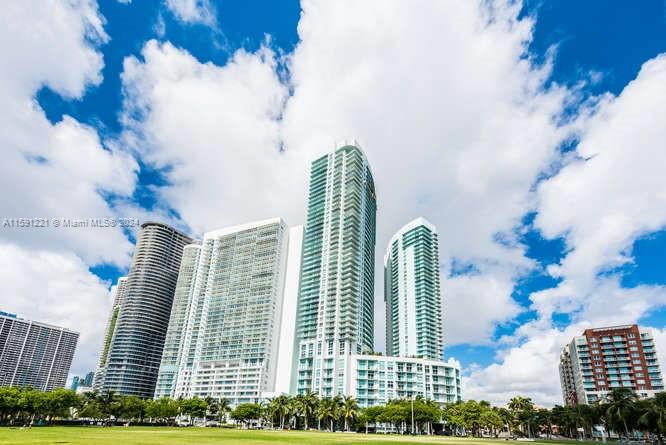 QUANTUM ON THE BAY CONDO - Residential Lease
