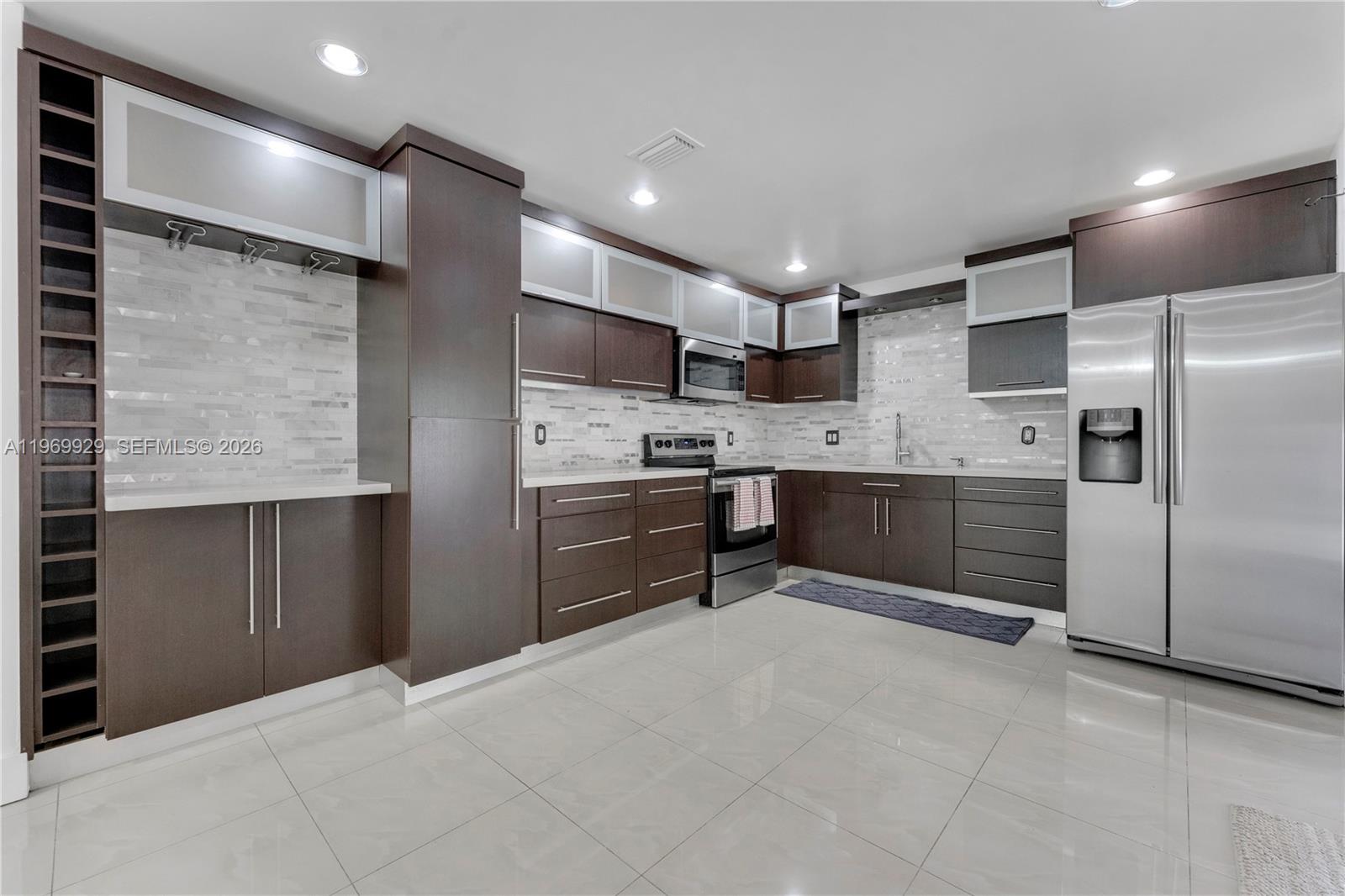 HAMMOCKS SEC 3 - Residential Lease