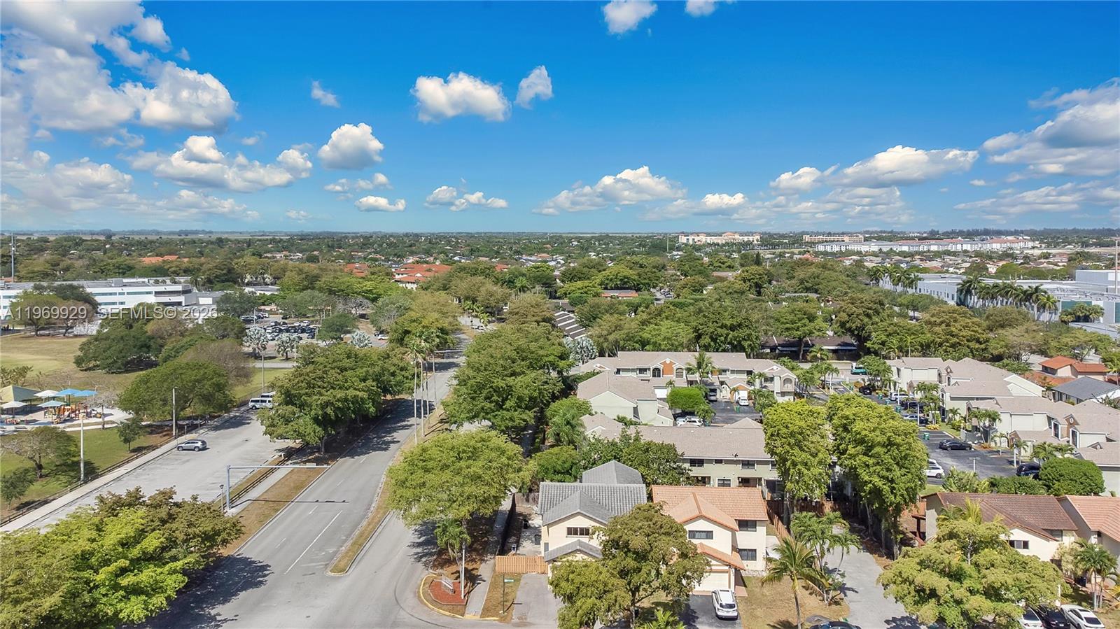 HAMMOCKS SEC 3 - Residential Lease