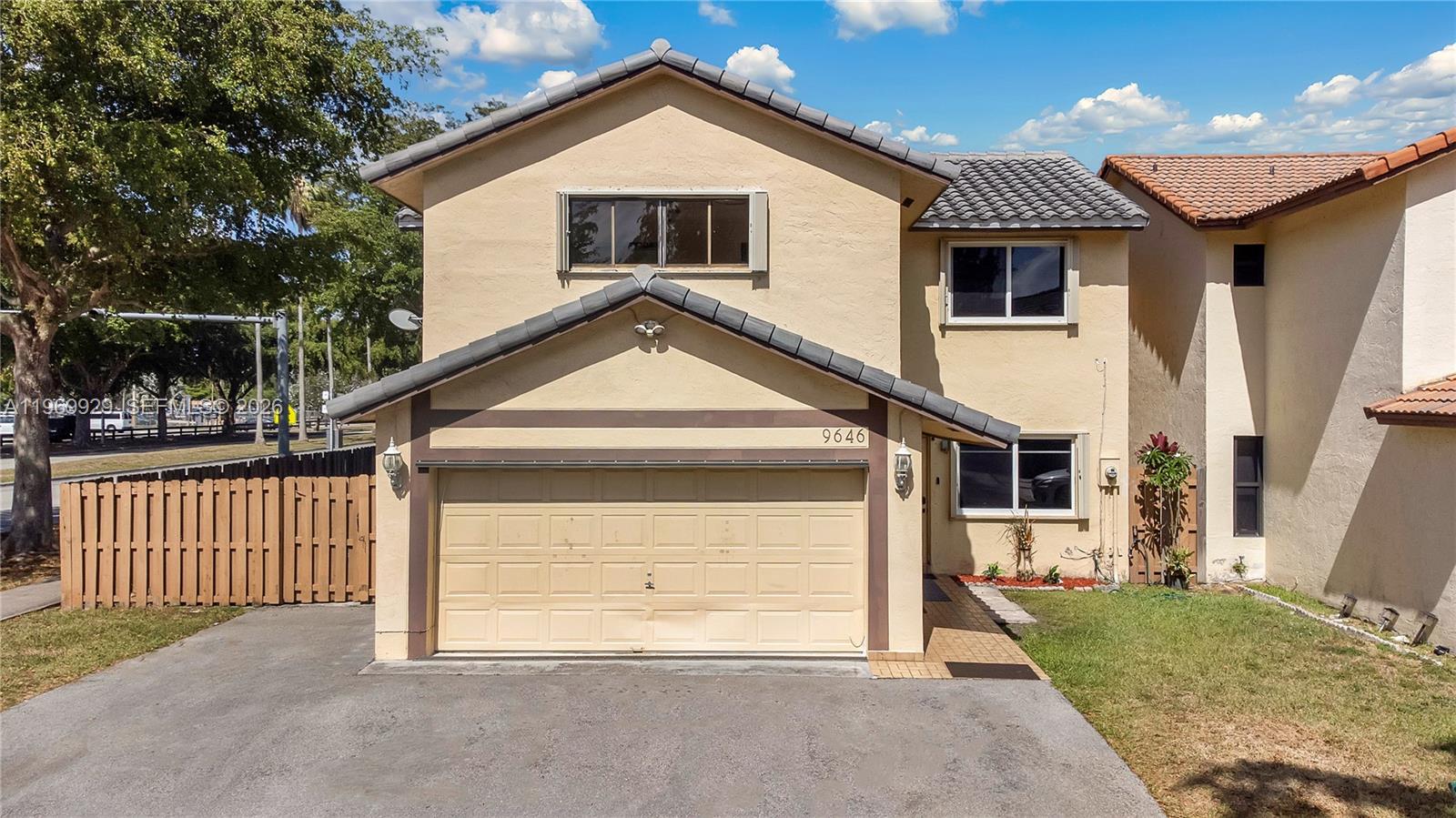 HAMMOCKS SEC 3 - Residential Lease