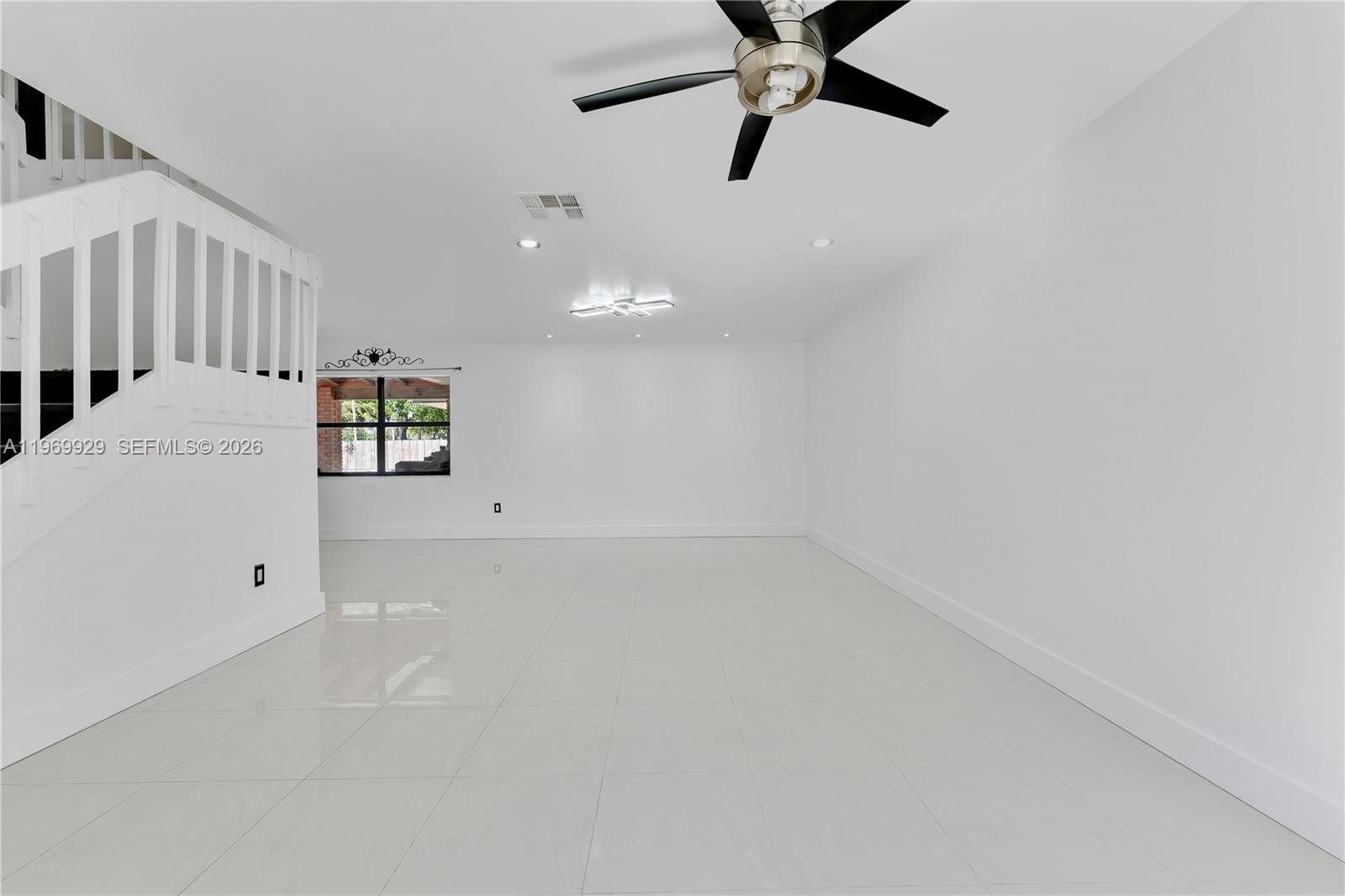 HAMMOCKS SEC 3 - Residential Lease