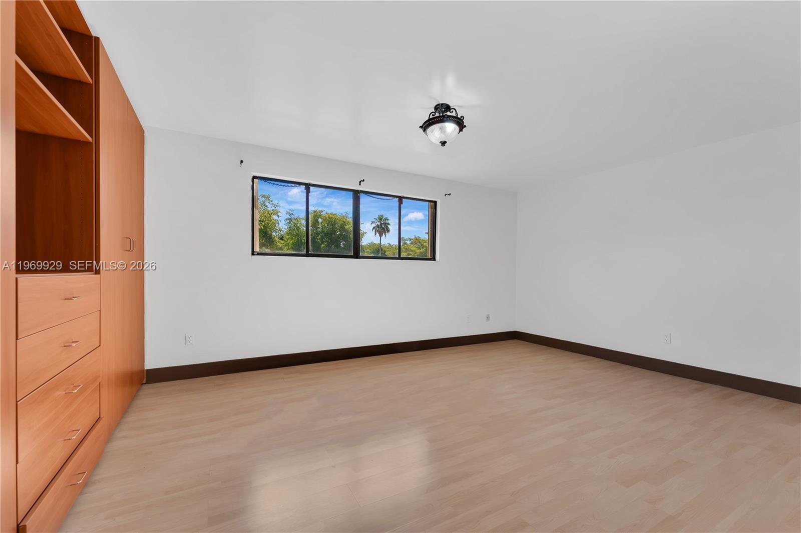 HAMMOCKS SEC 3 - Residential Lease