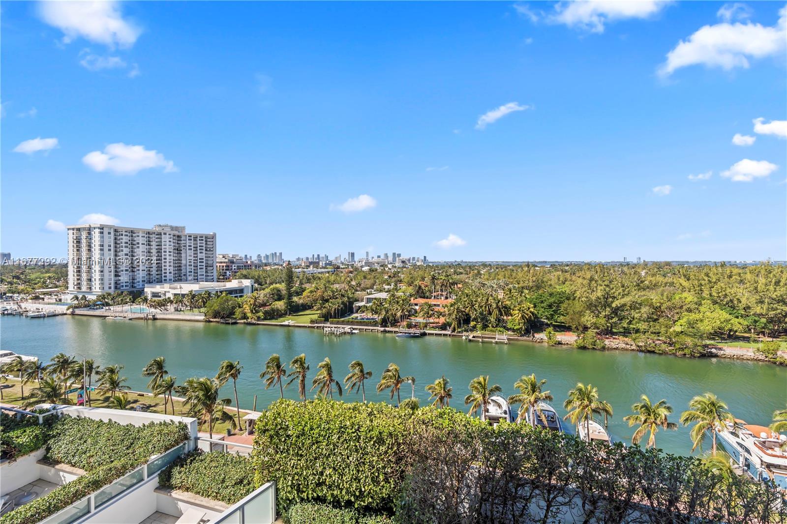 Property for Sale at 4401 Collins Ave 915, Miami Beach, Miami-Dade County, Florida - Bedrooms: 1 
Bathrooms: 1  - $1,279,000