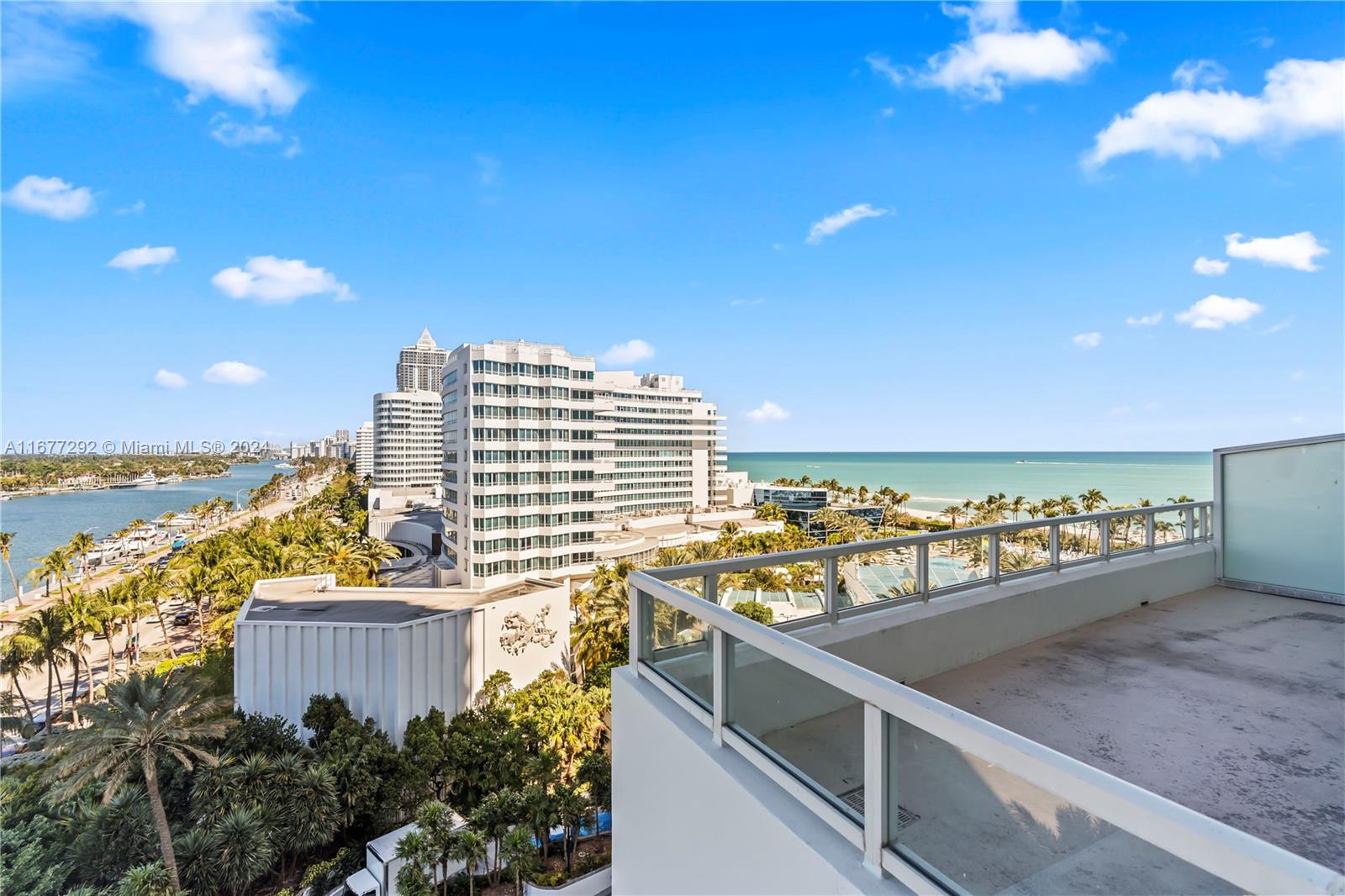 4401 Collins Ave 915