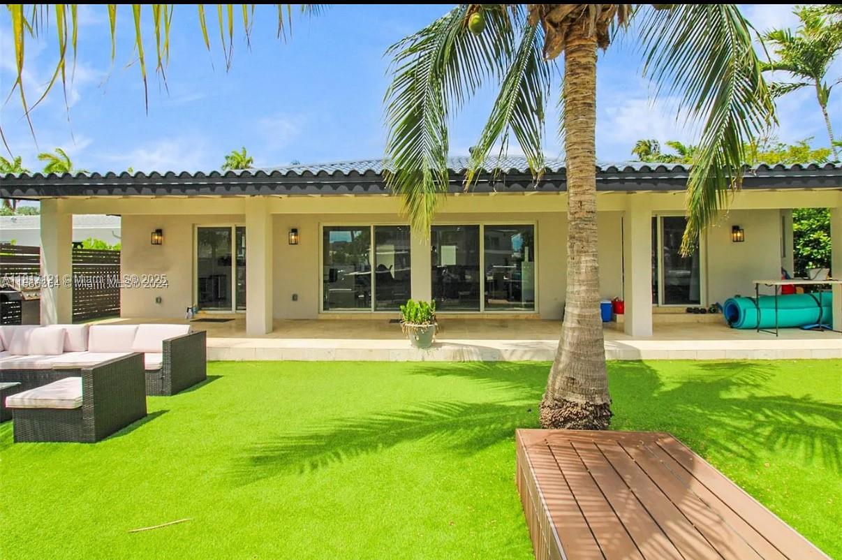 BAY CREST SEC 3 - Residential