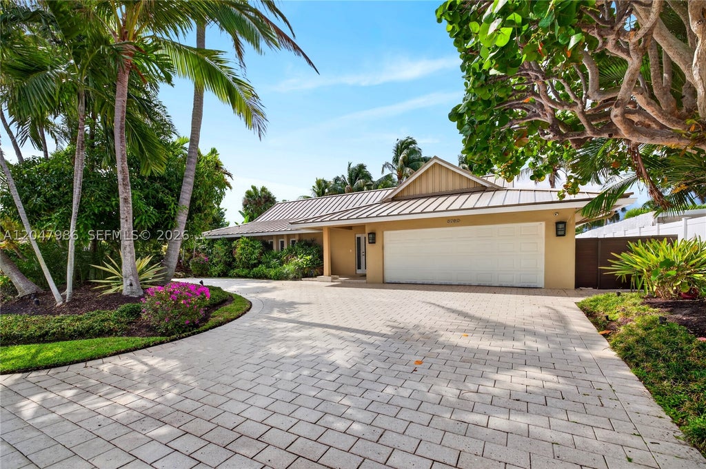 Photo of 3050 NE 41st St, Fort Lauderdale, FL 33308 (MLS # A12047986)