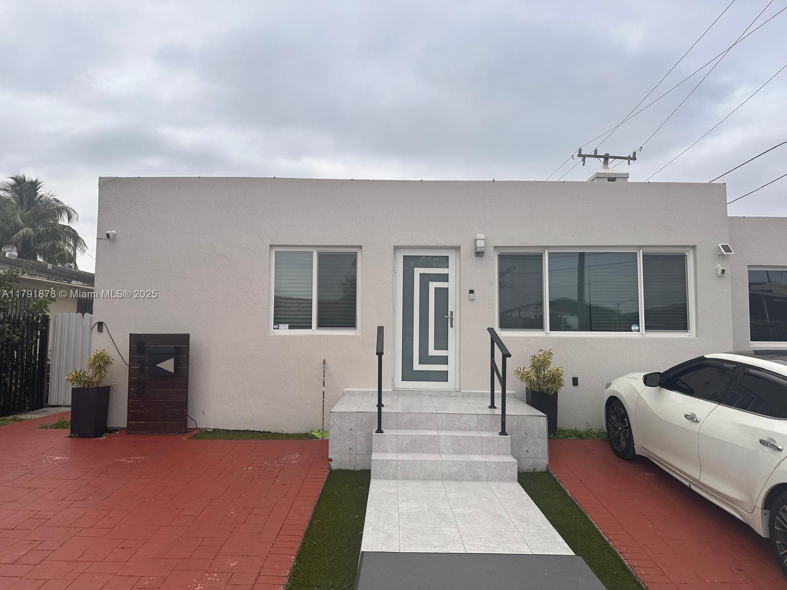 Property for Sale at 612 Nw 31st Ave, Miami, Broward County, Florida - Bedrooms: 4 
Bathrooms: 4  - $750,000