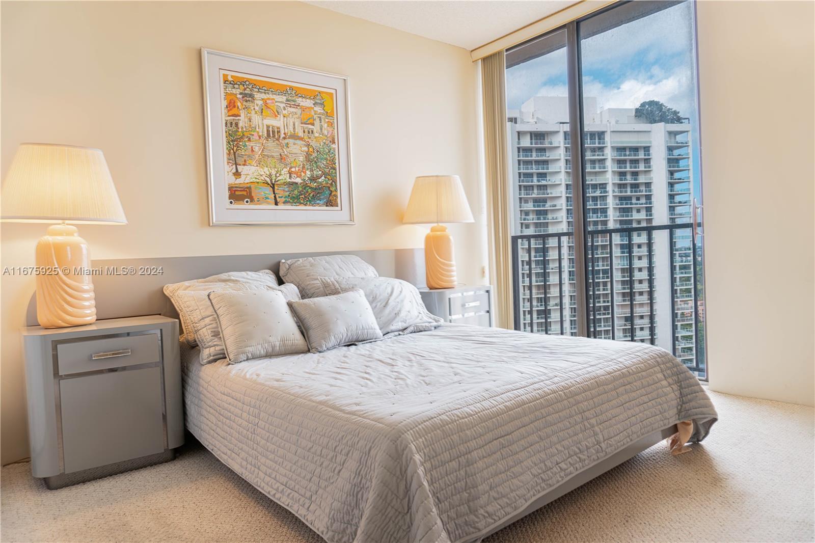 TURNBERRY TOWERS CONDO - Residential
