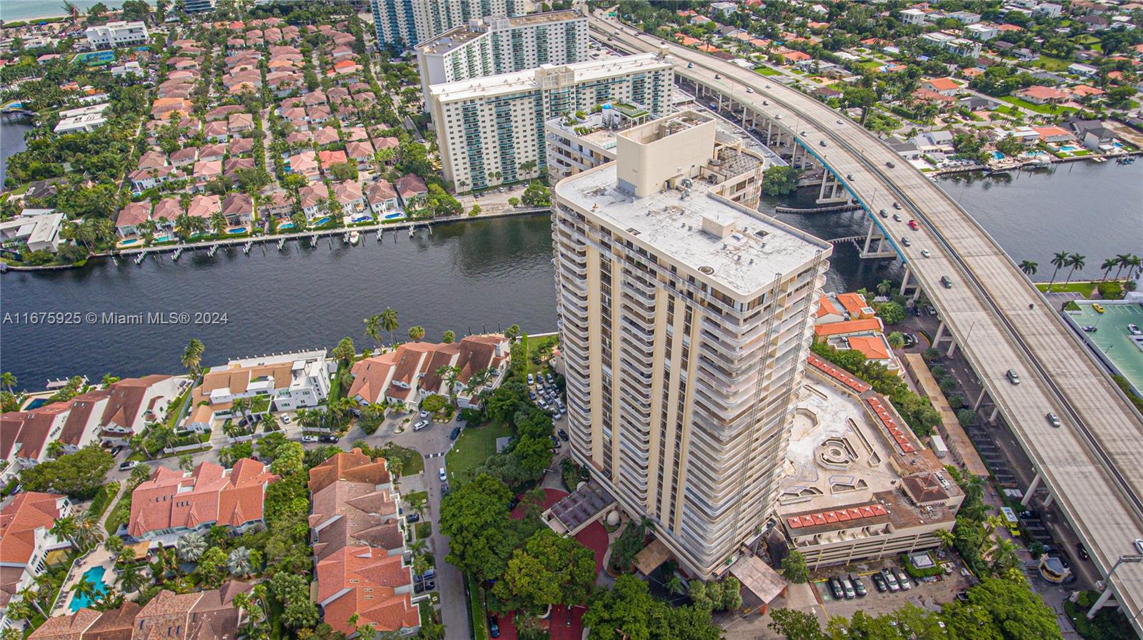 TURNBERRY TOWERS CONDO - Residential