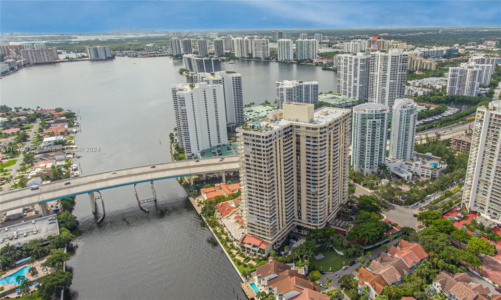 TURNBERRY TOWERS CONDO - Residential