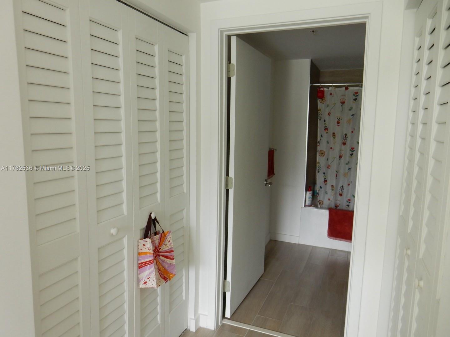 LE PARC AT BRICKELL CONDO - Residential