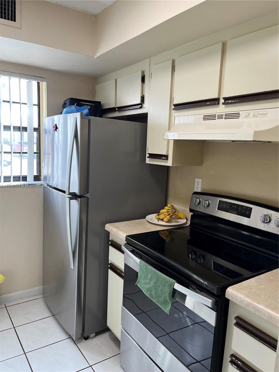 MOORS POINTE CONDO - Residential Lease
