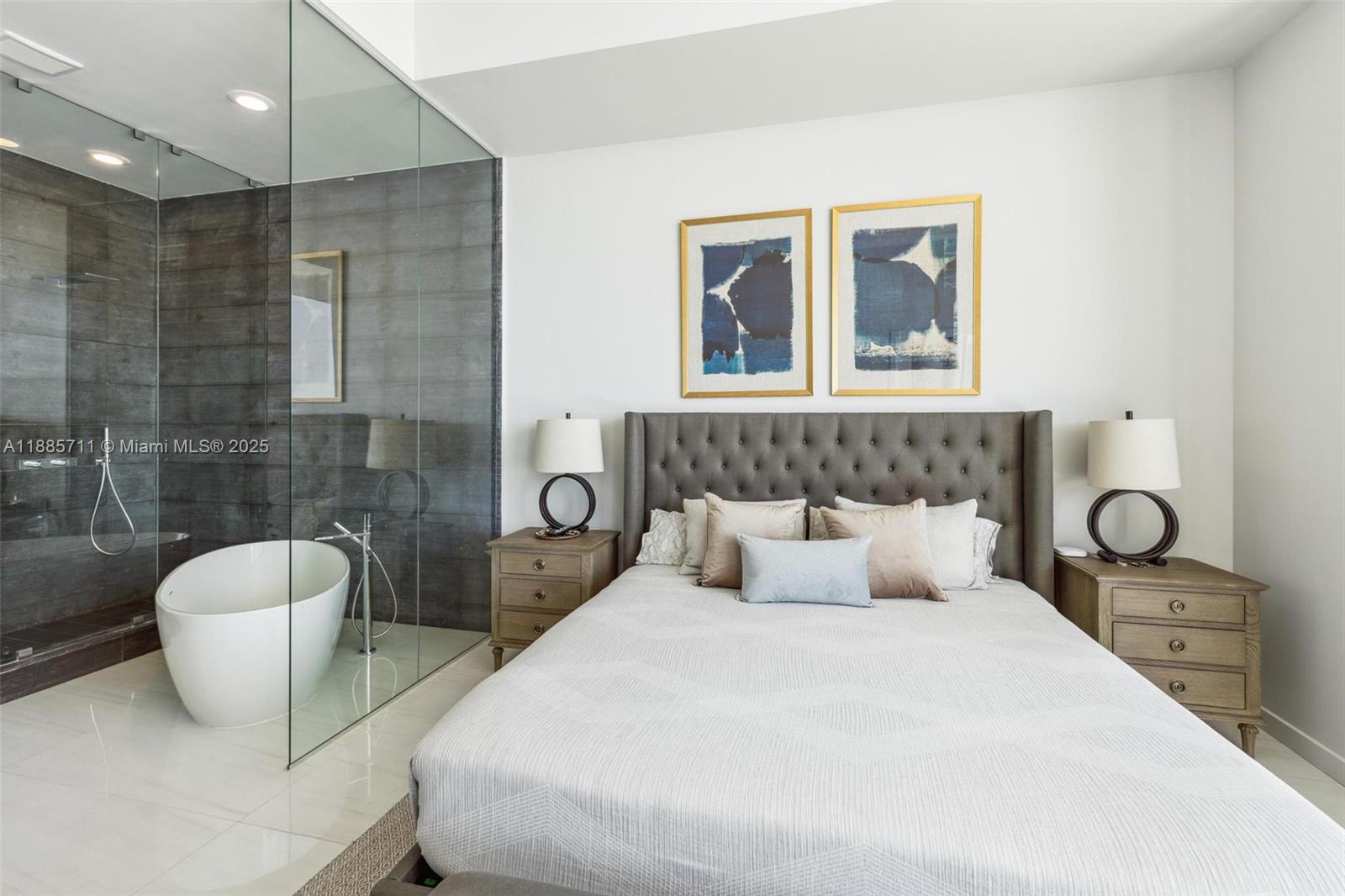 GRAN PARAISO CONDO - Residential