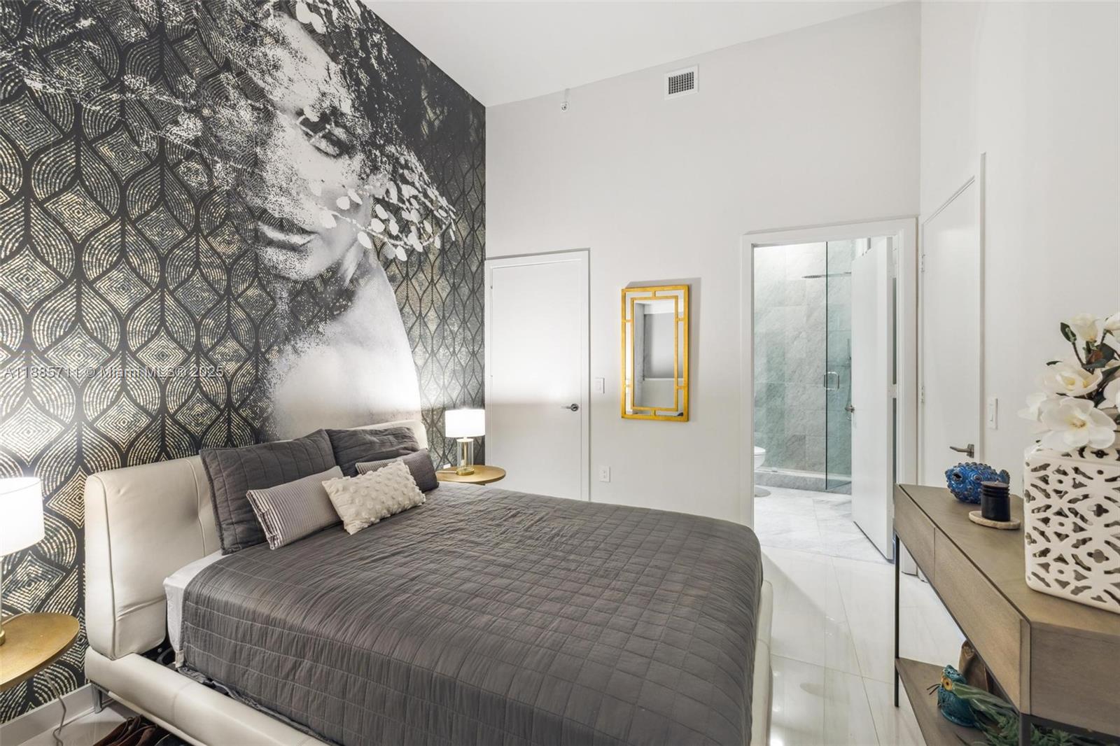 GRAN PARAISO CONDO - Residential