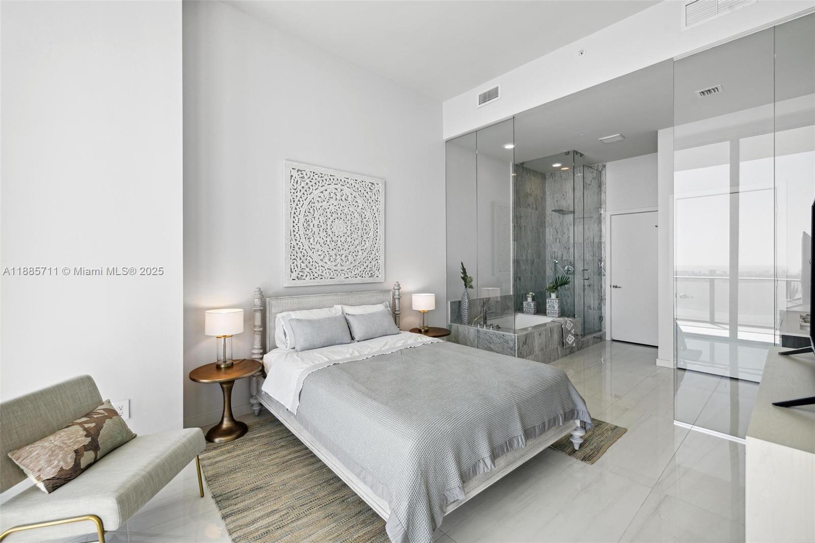 GRAN PARAISO CONDO - Residential