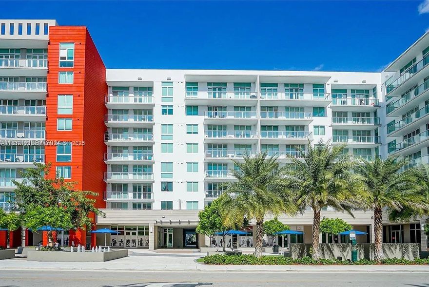 Modern and spacious 2-bedroom, 2-bathroom apartment, located in the heart of Doral at Midtown Doral Condo 3. This elegant unit features porcelain floors, an open-concept layout, and a gourmet European kitchen with quartz countertops, tiled backsplash, and Bosch stainless steel appliances. Enjoy impact-resistant windows, an in-unit washer and dryer, and integrated smart home technology for enhanced comfort. The building offers 24/7 front desk service, FOB-access security, and access to a state-of-the-art clubhouse featuring a gym, sauna, and pool.Rent includes: water, sewer, basic cable, and internet. ***Only Emotional Support or Services Pets ****
