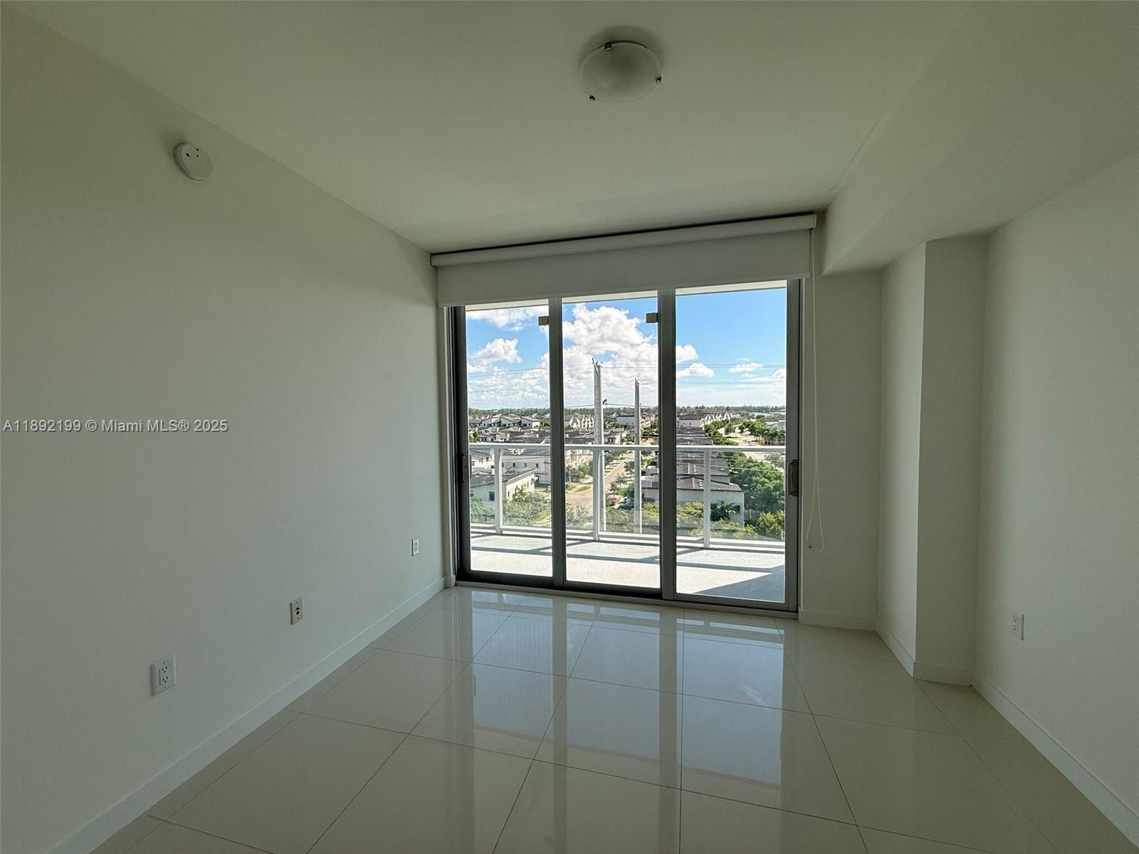 GRAND BAY COMMONS SOUTH - Residential Lease