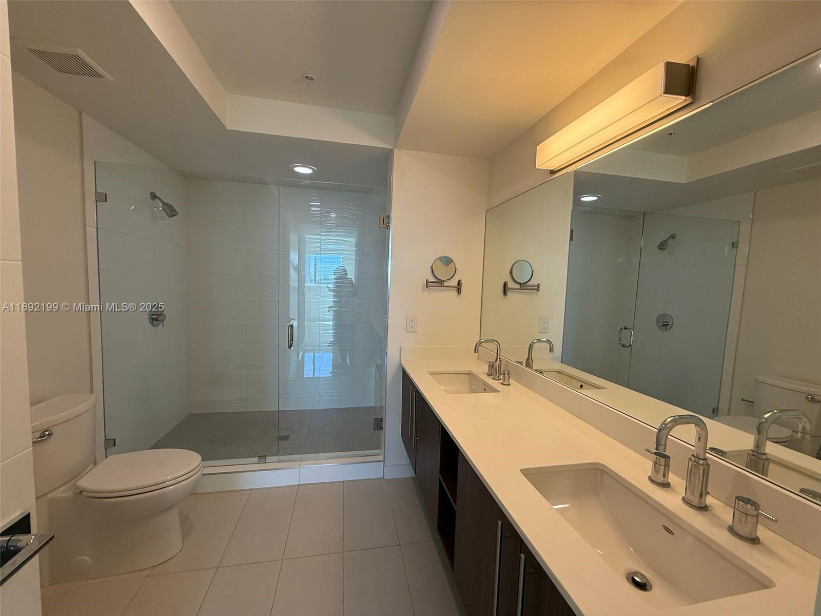 GRAND BAY COMMONS SOUTH - Residential Lease