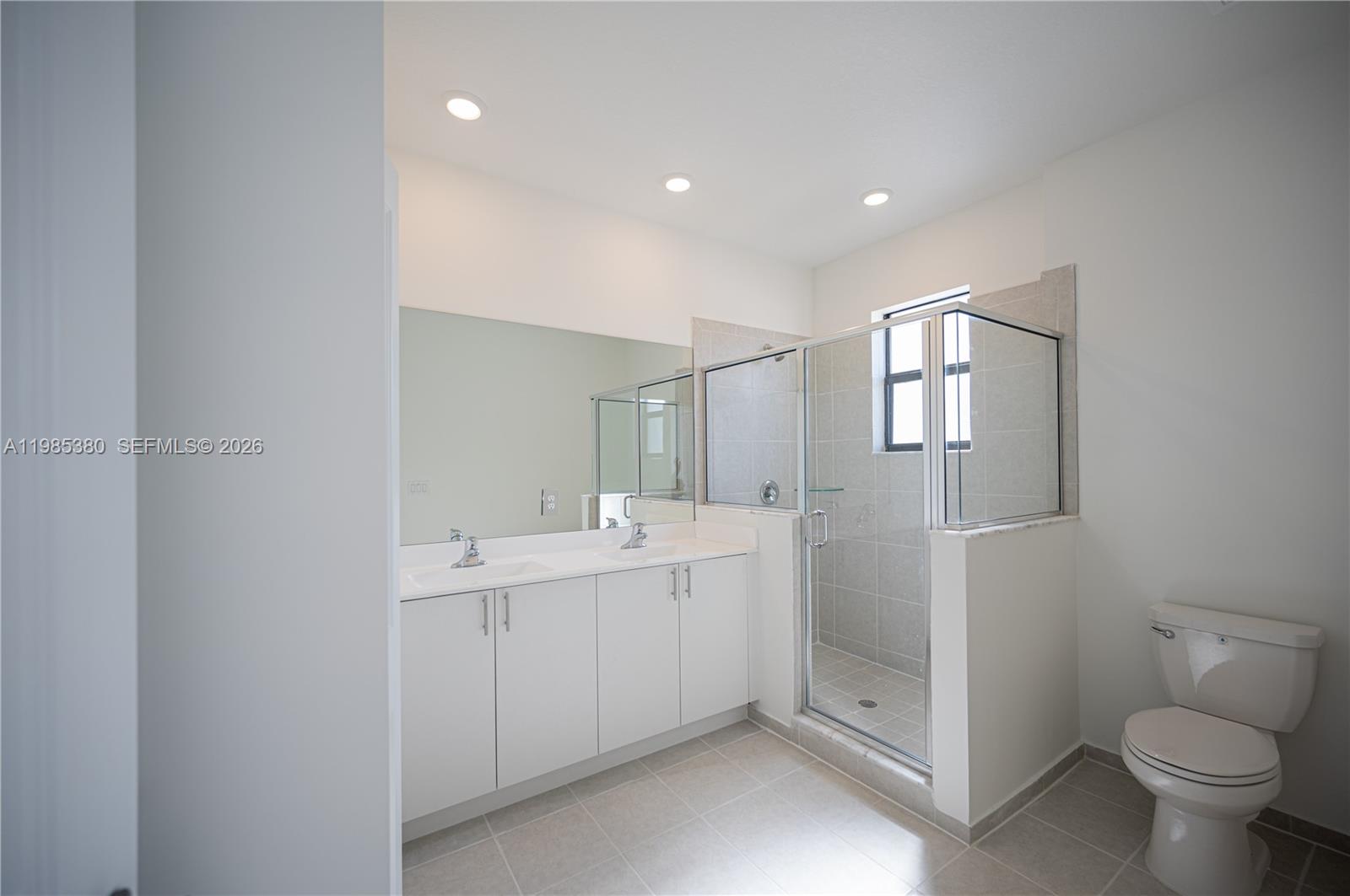 PINE ISLE - Residential Lease