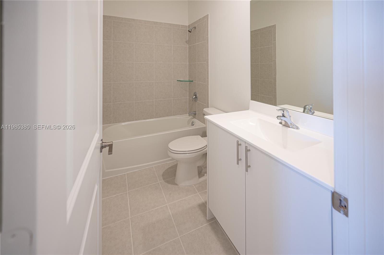 PINE ISLE - Residential Lease