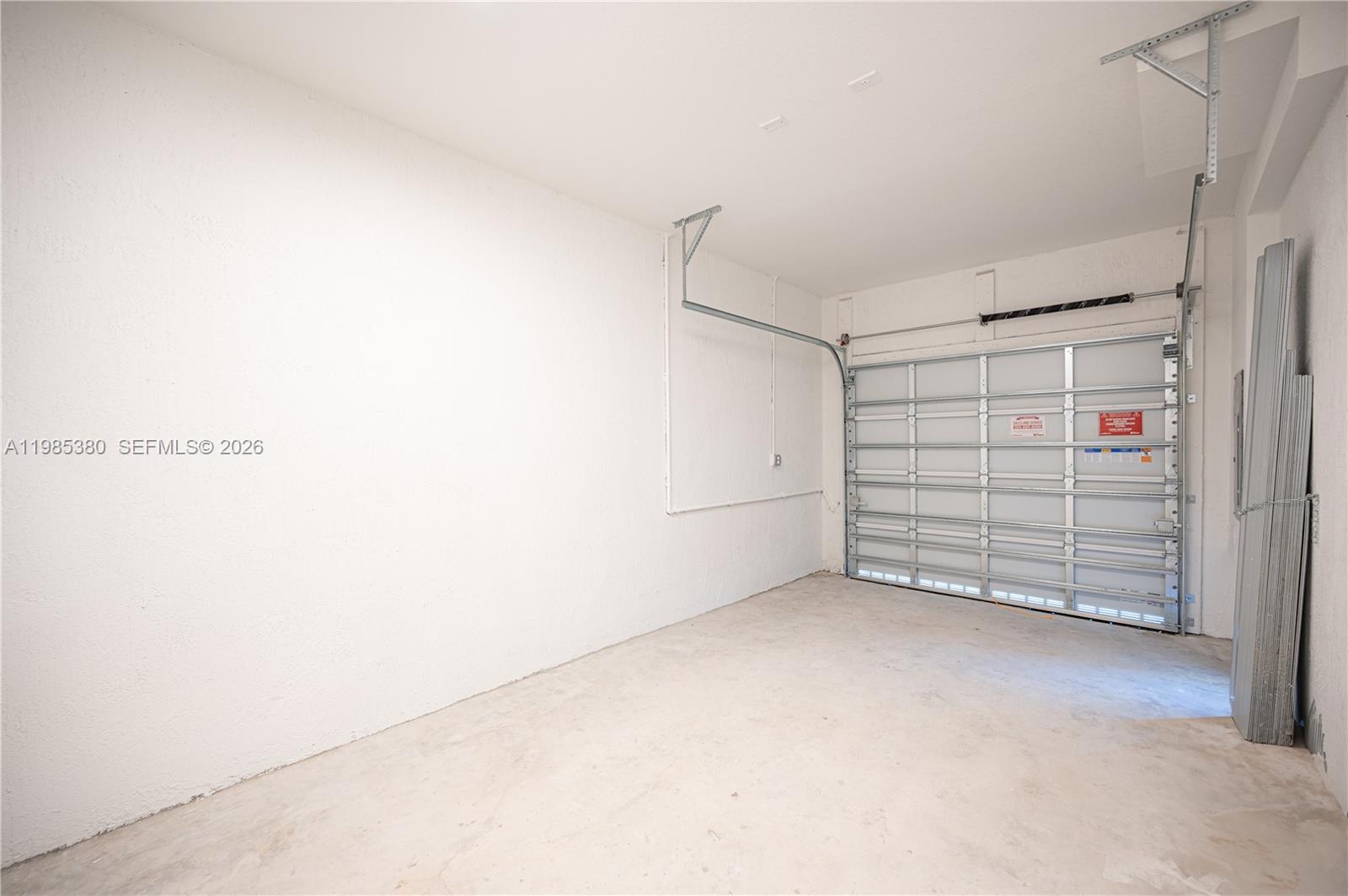 PINE ISLE - Residential Lease