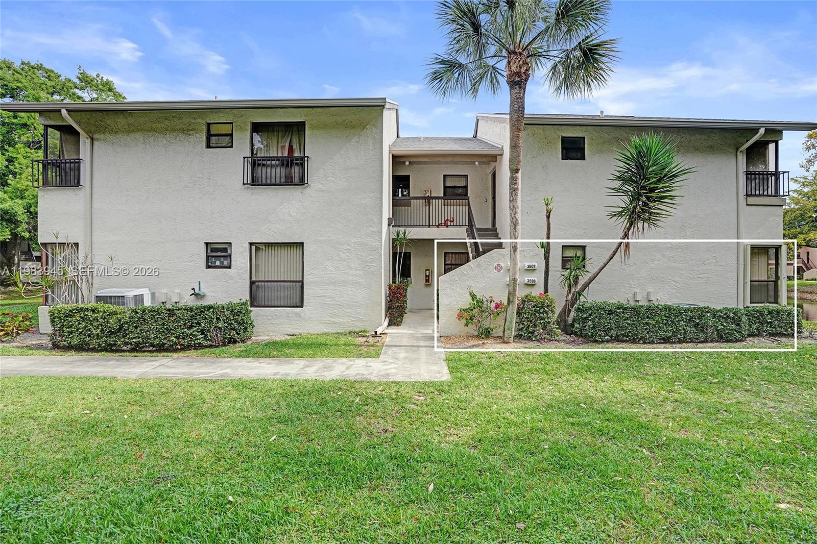 KARANDA VILLAGE VI-B COND - Residential